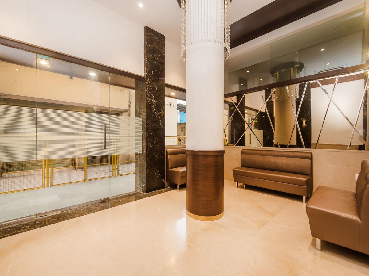 Oyo 13089 Hotel Gold Crest นาวีมุมไบ ภายนอก รูปภาพ