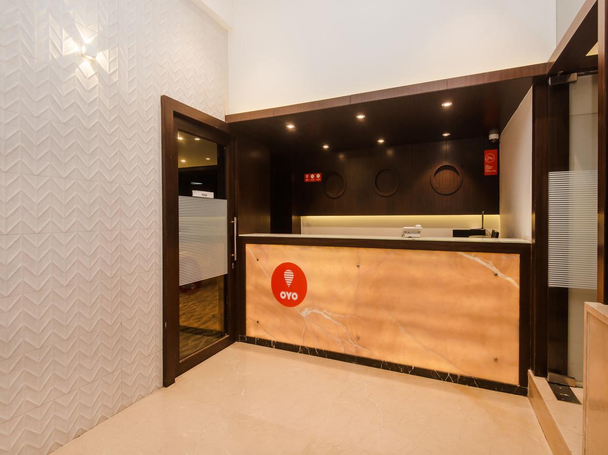 Oyo 13089 Hotel Gold Crest นาวีมุมไบ ภายนอก รูปภาพ