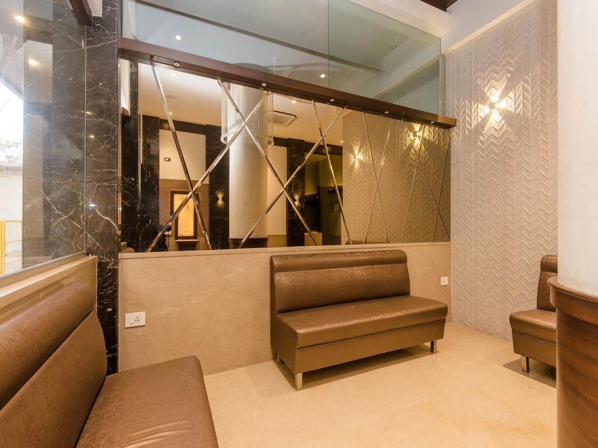 Oyo 13089 Hotel Gold Crest นาวีมุมไบ ภายนอก รูปภาพ